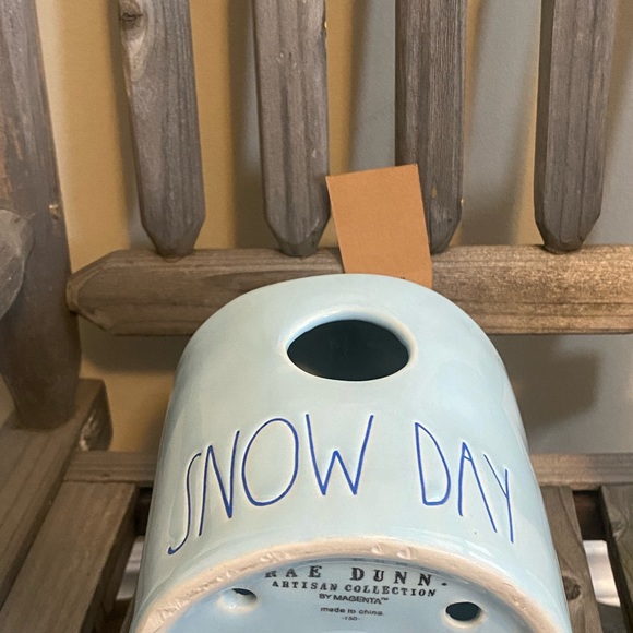 Rae Dunn Snow Day birdhouse - Picture 4 of 4